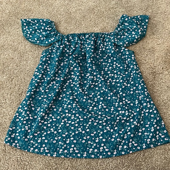 Women’s tops - small - Picture 1 of 6
